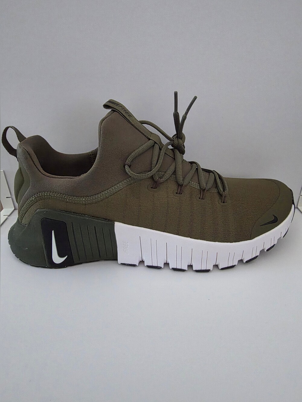 Men's Olive Green Lightweight Athletic Sneakers - Picture 2 of 4